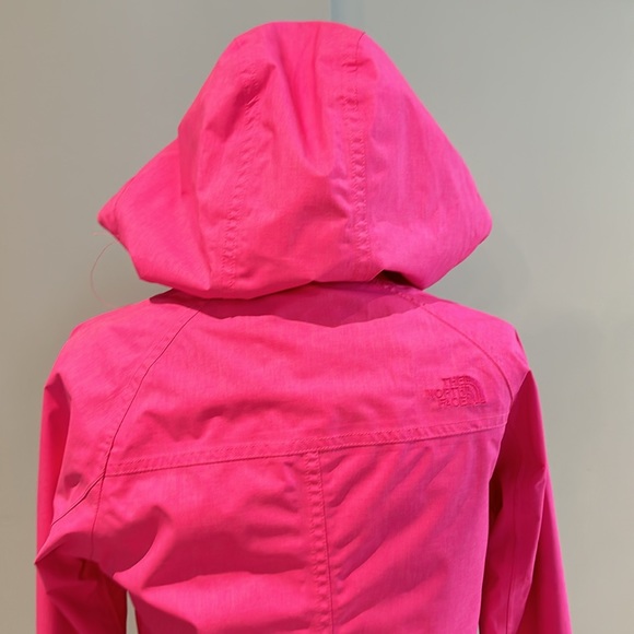 The North Face windbreaker with hood - Picture 3 of 9